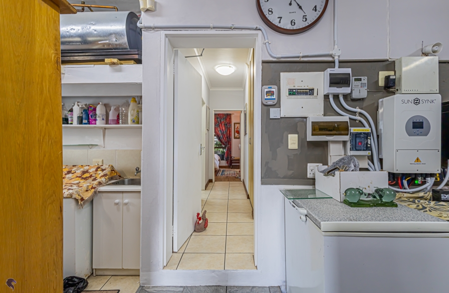 4 Bedroom Property for Sale in Calypso Beach Western Cape
